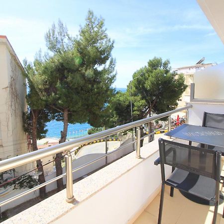 Hotel Argjiro Sarandë エクステリア 写真